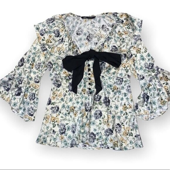 Zara floral Lace Satin Blouse with ruffle sleeves size Medium - Picture 4 of 13